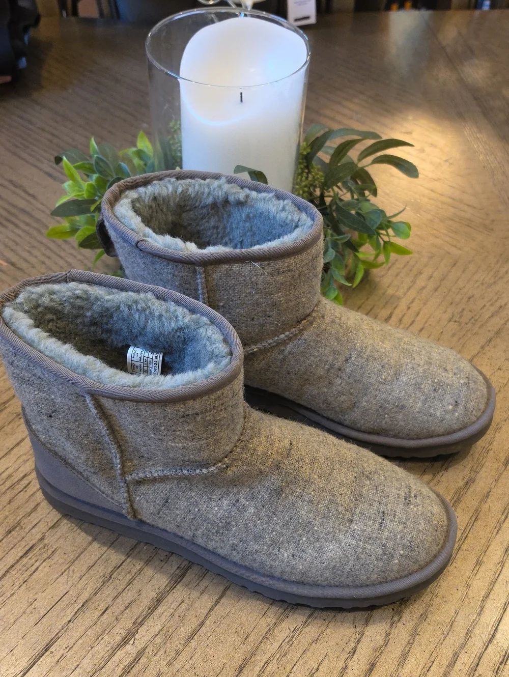 Gray  Tweed UGG Mens Size 10